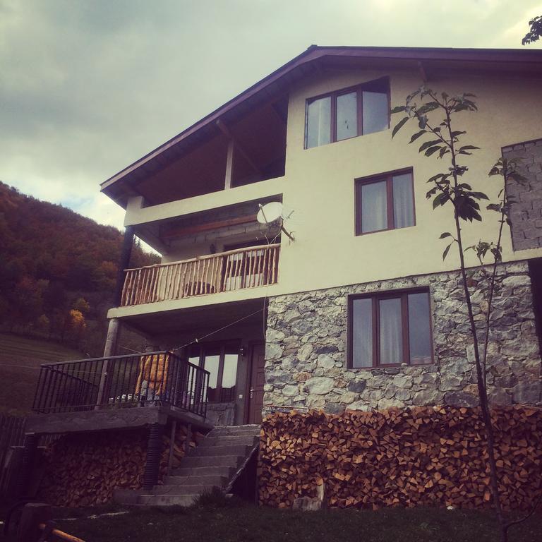 Sakhli Laghamshi Hotell Mestia Exteriör bild