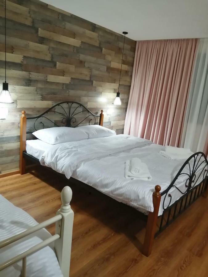 Sakhli Laghamshi Hotell Mestia Exteriör bild